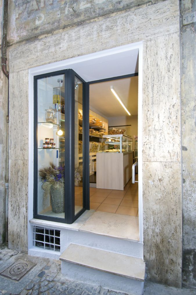 arredamento negozi panetteria borgosesia (12)